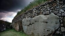 Newgrange Stone Age Passage Tomb Cravings, Drogheda, Ireland