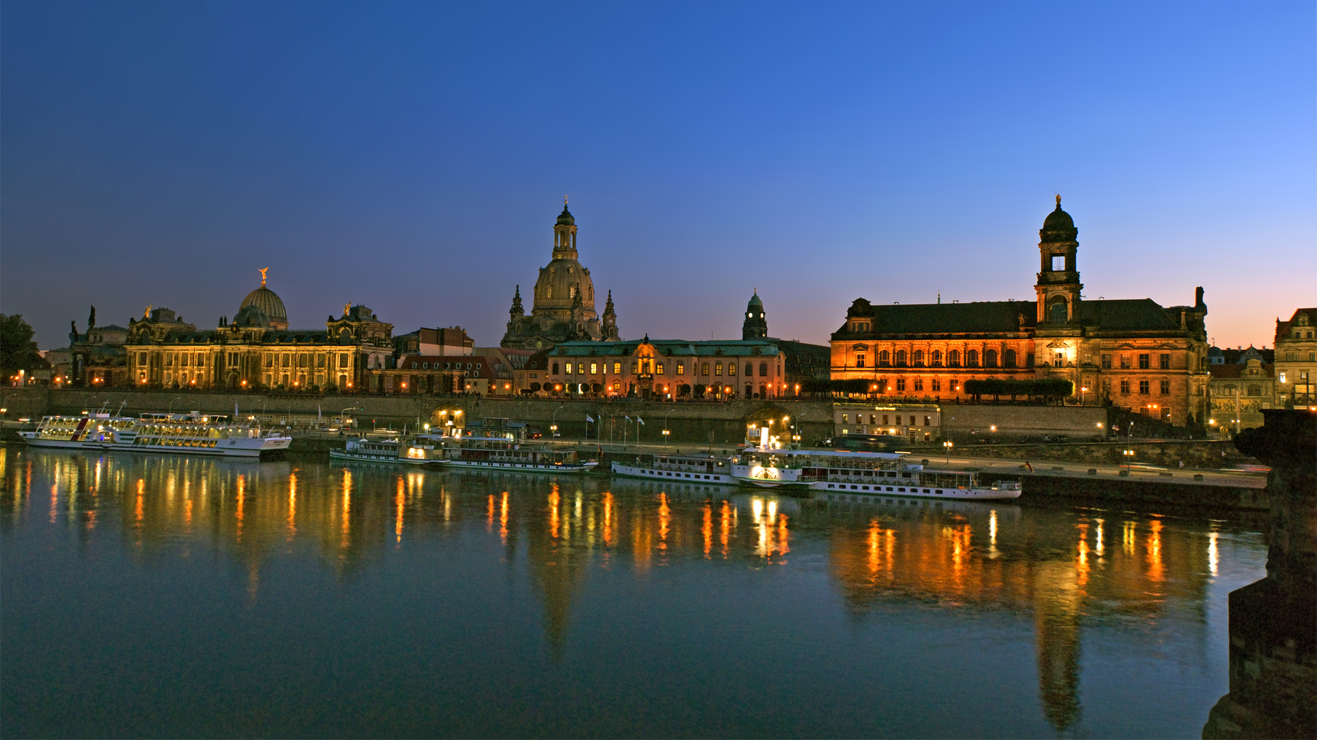 Theaterplatz, Dresden, Germany загрузить